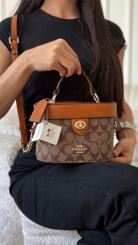 COACH — Coach Makeup
