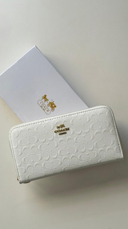 COACH — slim wallet