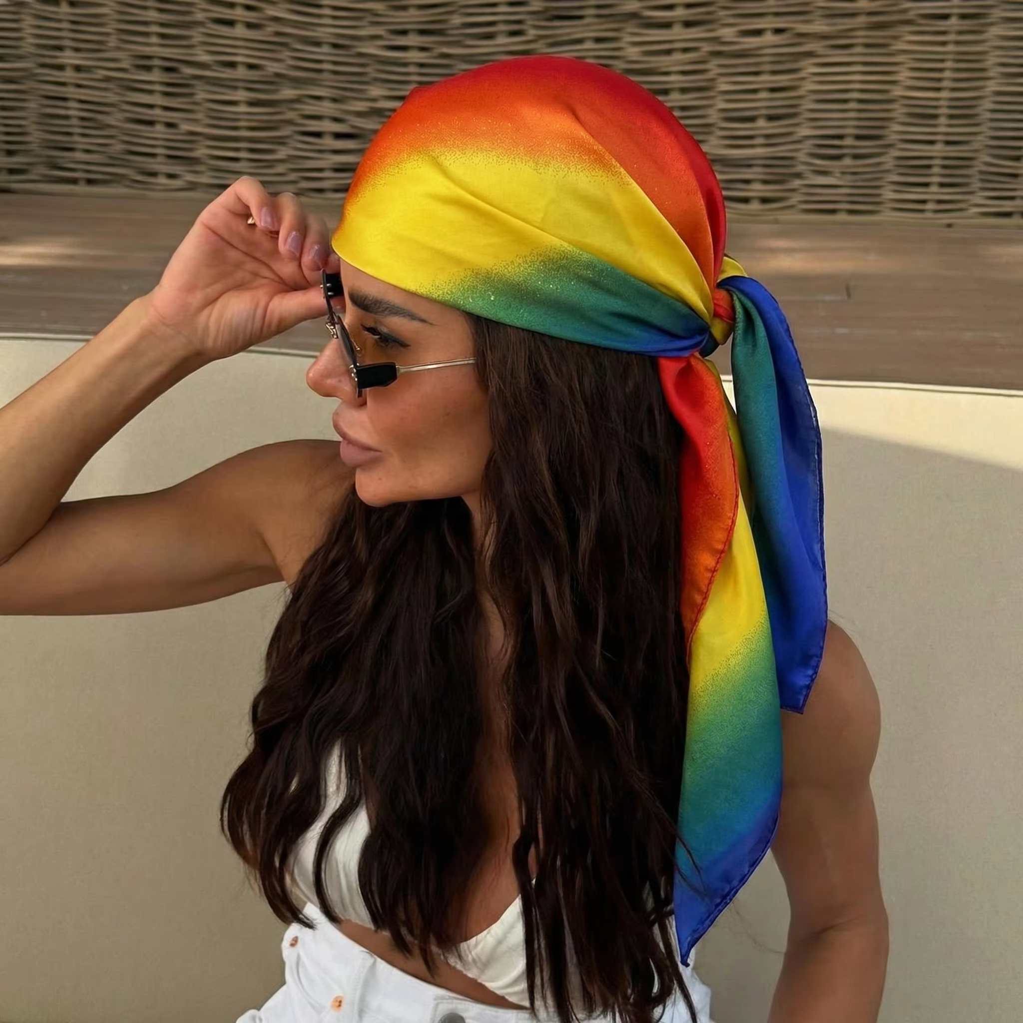 צעיף מרובע נקודות פולקה · ORA STYLE — איכות נבחרת · משלוח לכל הארץ